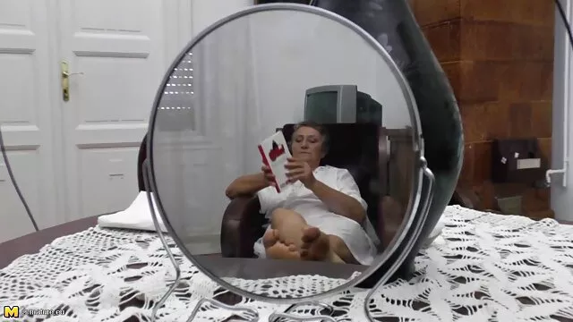 الروسية فاتنة افلام اجنبيه اباحيه كامله الطالب الذي يذاكر كثيرا أن يمارس الجنس معها في الحمار