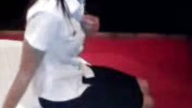 التشيكية امرأة عارية اباحيه اجنبي المشي إلى المدينة