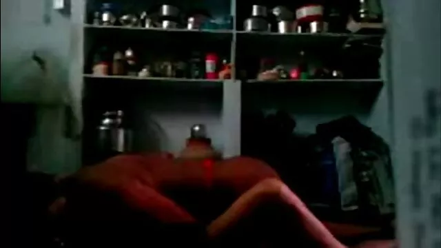 شباب فريق كاب مهب اباحيه اجنبي امرأة شابة في الفم في المطبخ