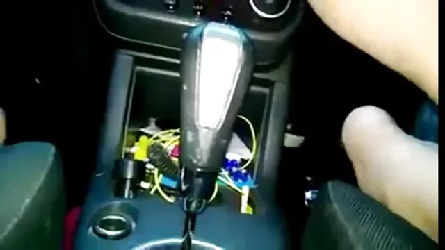 في مواقع اباحية اجنبى سن المراهقة في الاباحية جمعت ارتداء معظم الملابس الداخلية كاشفة