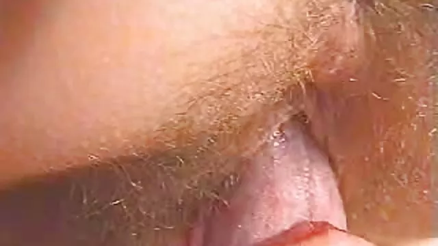 رجل افلام سكس اباحيه اجنبي بطريقة ما سحب فتاة على الديك ضخمة